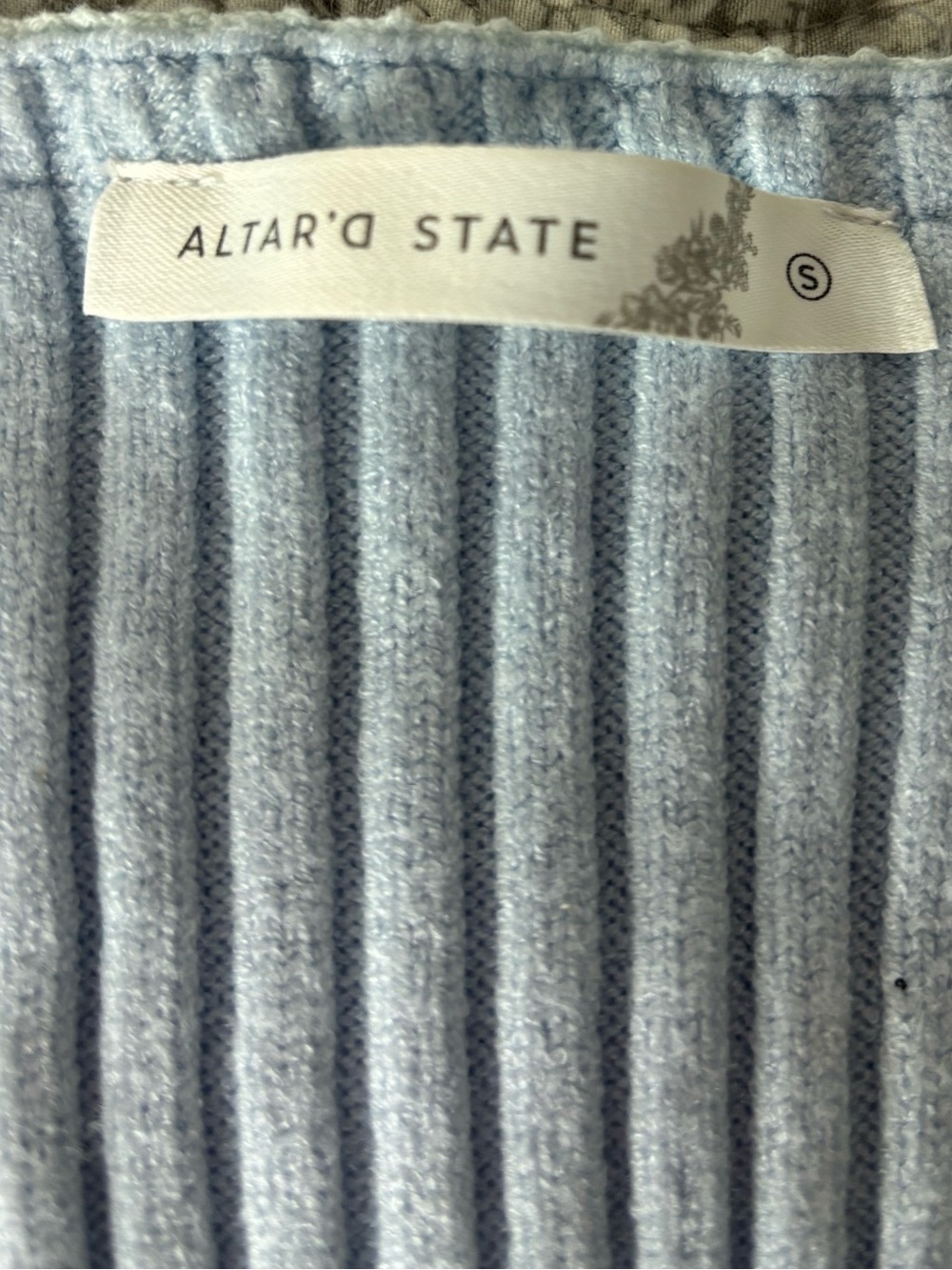 Altar'd State Light Blue Ribbed Lace-Trim Sweater Knit Vest Bow Tie Front Size S - Picture 4 of 5